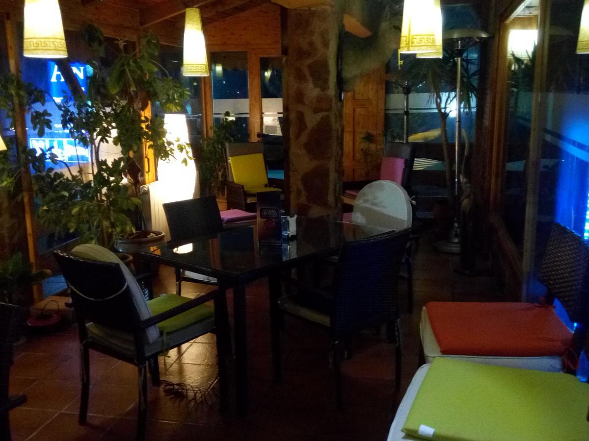 Hostal Sierra De Baza Esterno foto