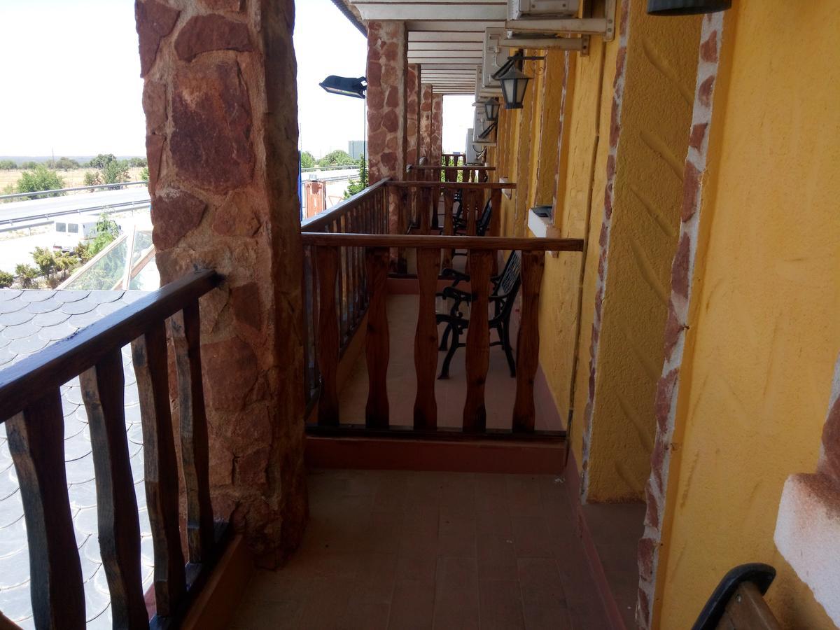 Hostal Sierra De Baza Esterno foto