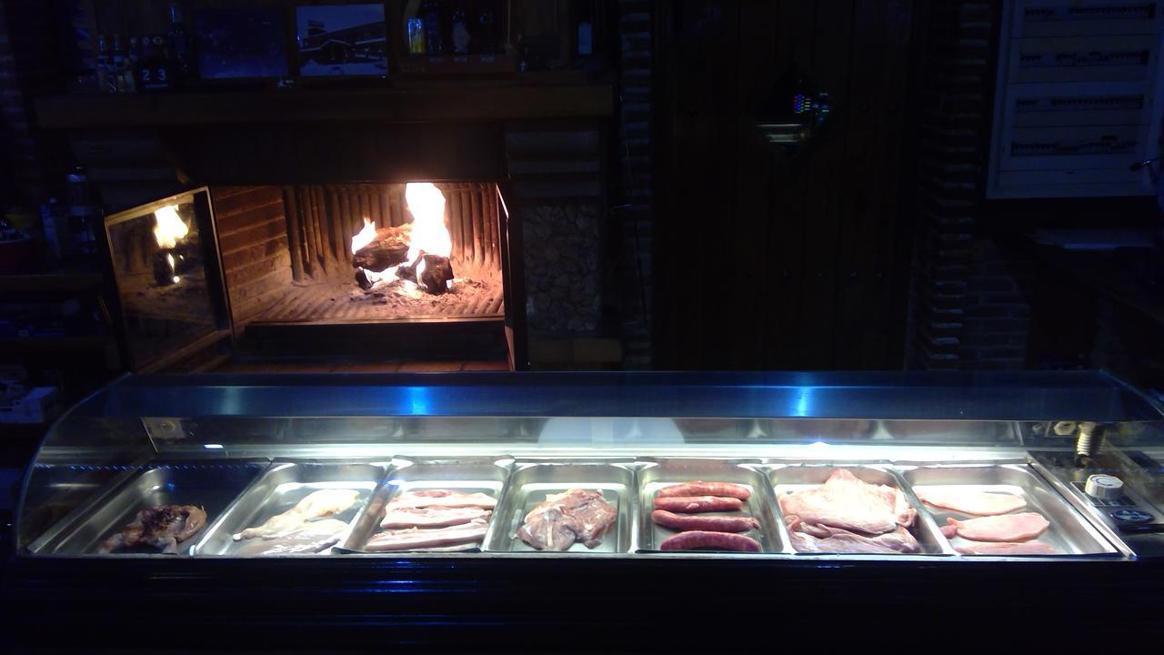 Hostal Sierra De Baza Esterno foto